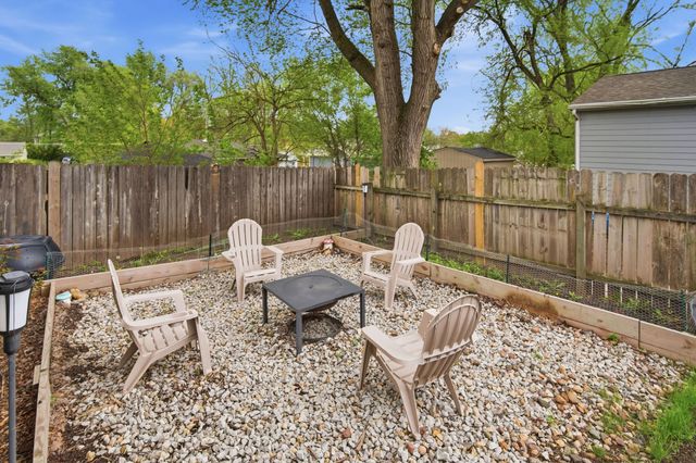 2317 E 41st Court, Des Moines, IA 50317