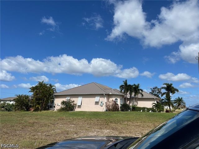 722 NW 39th AVE, Cape Coral, FL 33993