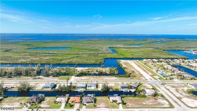 722 NW 39th AVE, Cape Coral, FL 33993