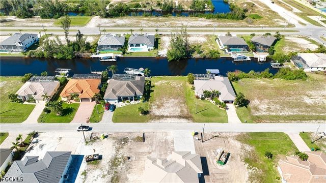 722 NW 39th AVE, Cape Coral, FL 33993