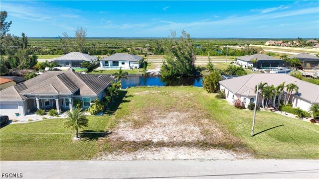 722 NW 39th AVE, Cape Coral, FL 33993