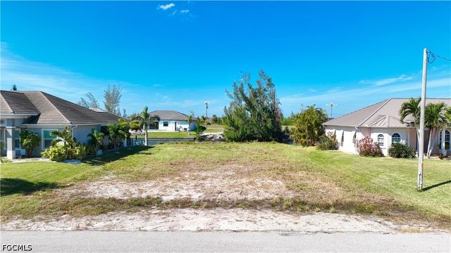 722 NW 39th AVE, Cape Coral, FL 33993