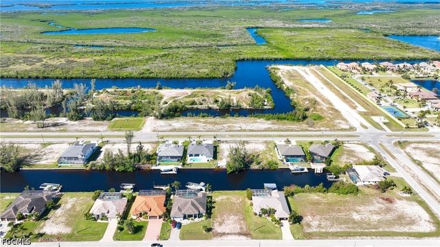 722 NW 39th AVE, Cape Coral, FL 33993