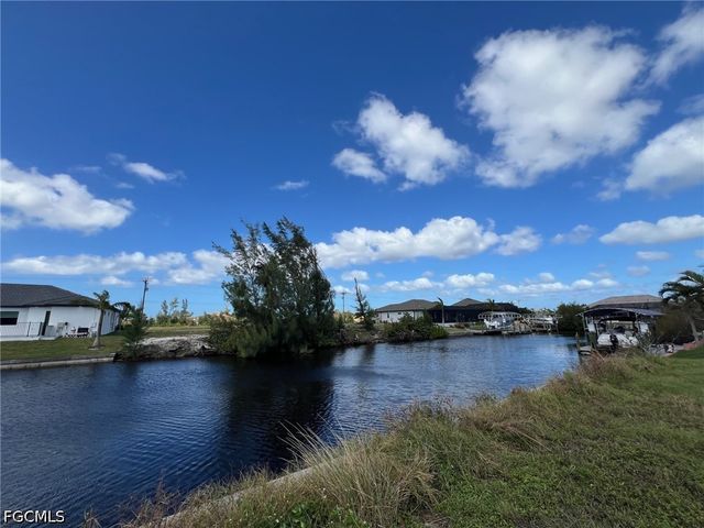 722 NW 39th AVE, Cape Coral, FL 33993