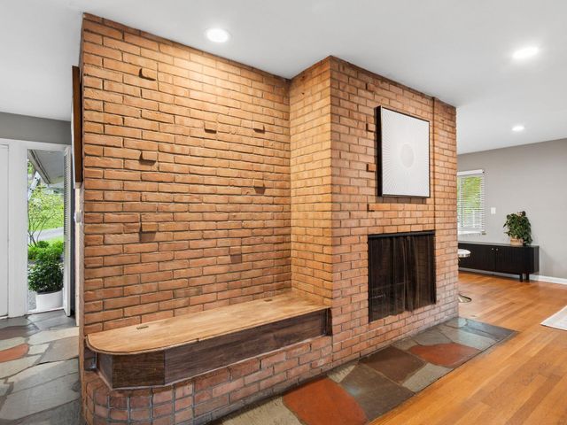 3727 Sunset Drive, Upper Arlington, OH 43221
