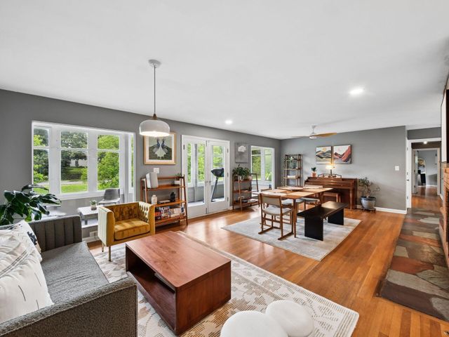 3727 Sunset Drive, Upper Arlington, OH 43221