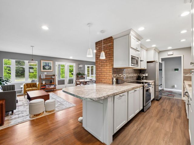 3727 Sunset Drive, Upper Arlington, OH 43221