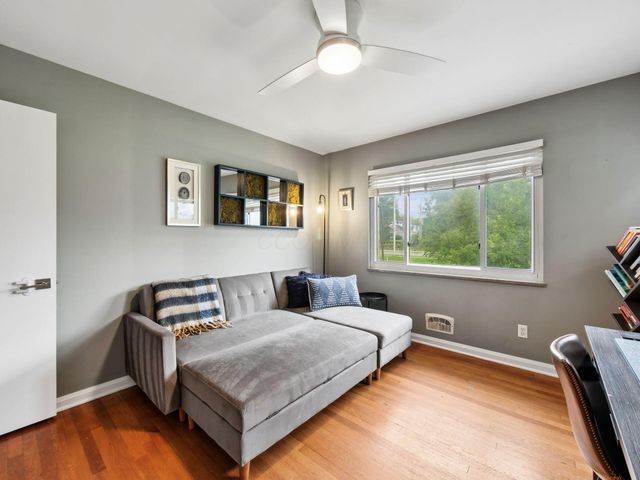 3727 Sunset Drive, Upper Arlington, OH 43221