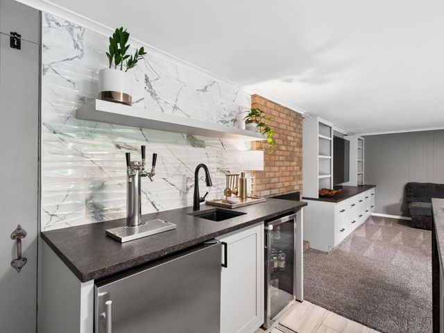 3727 Sunset Drive, Upper Arlington, OH 43221