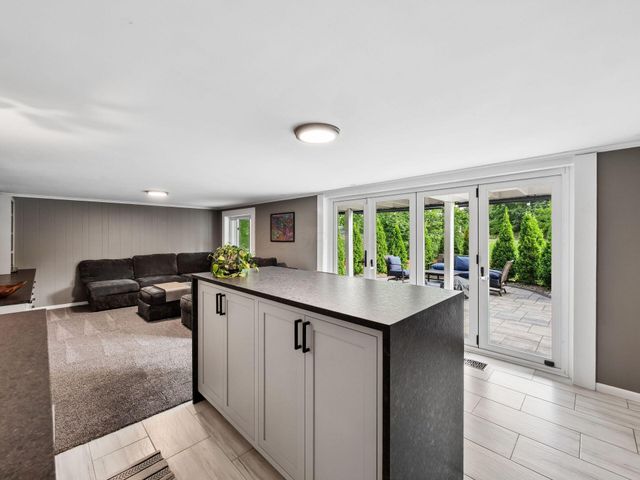 3727 Sunset Drive, Upper Arlington, OH 43221