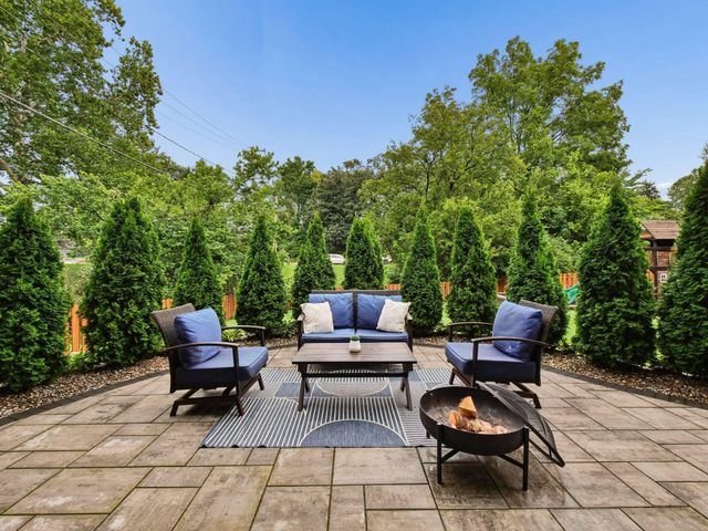 3727 Sunset Drive, Upper Arlington, OH 43221