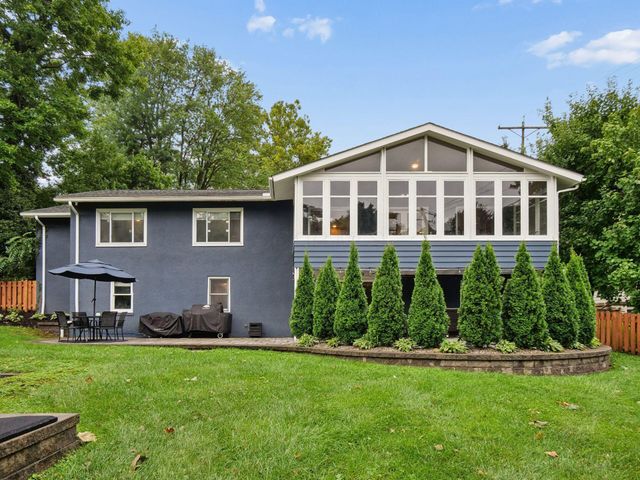 3727 Sunset Drive, Upper Arlington, OH 43221