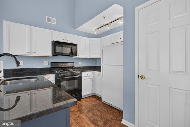 336 LISA WAY, Riverton, NJ 08077