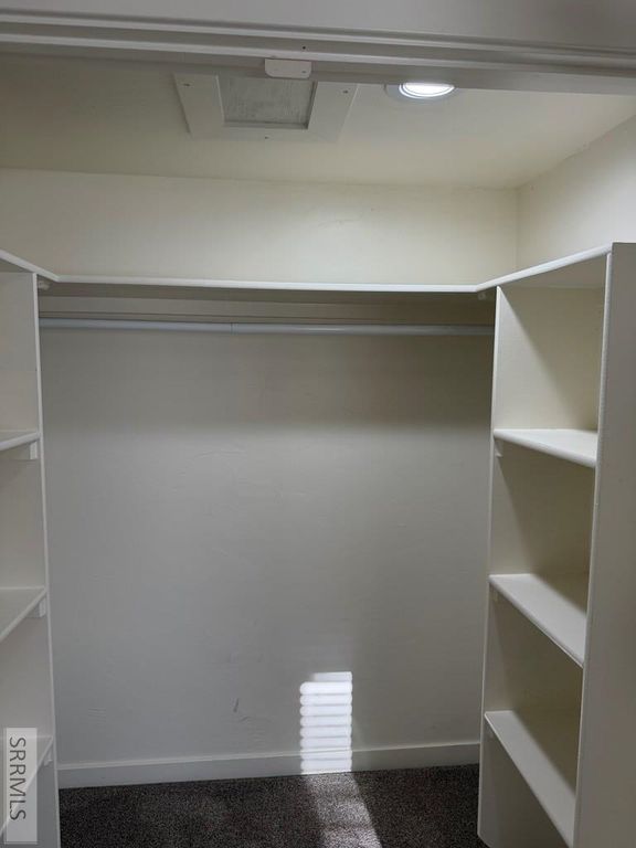 Image 13 of property listing at 330 W 300 N, Blackfoot, ID 83211