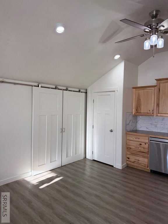 Image 5 of property listing at 330 W 300 N, Blackfoot, ID 83211