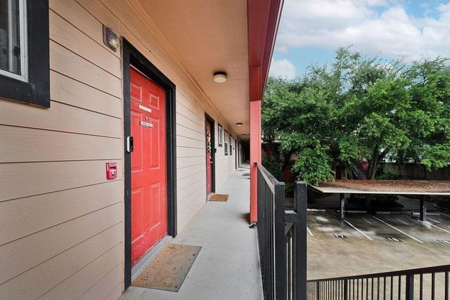 1616 Elgin Street 11, Houston, TX 77004