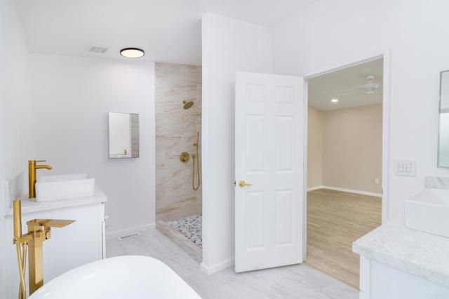 35 Parkwood Lane, Oceanside, CA 92054