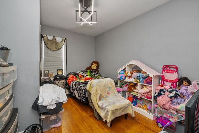 1311 S 14th STREET, Milwaukee, WI 53204