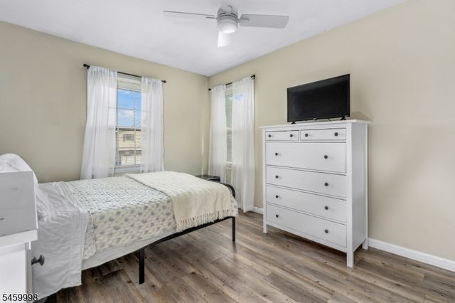 260 Pearl Pl, South Plainfield Boro, NJ 07080