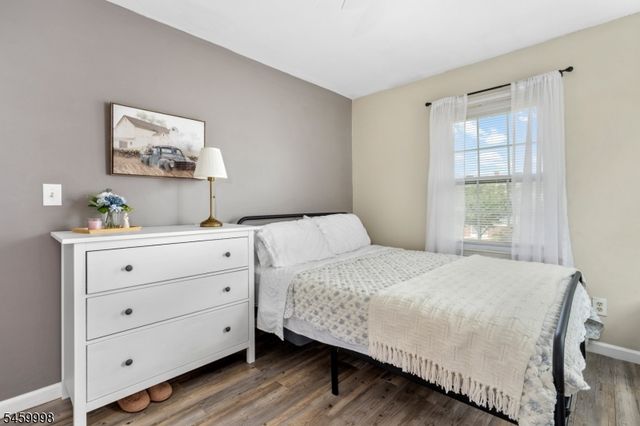 260 Pearl Pl, South Plainfield Boro, NJ 07080