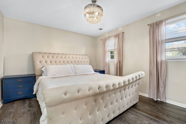 260 Pearl Pl, South Plainfield Boro, NJ 07080