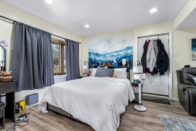 260 Pearl Pl, South Plainfield Boro, NJ 07080