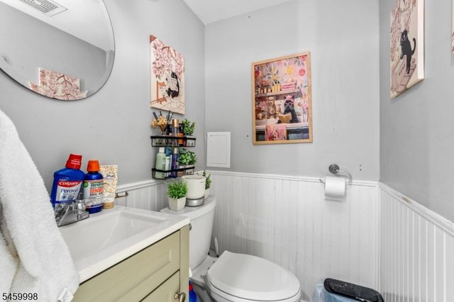 260 Pearl Pl, South Plainfield Boro, NJ 07080