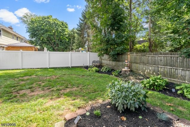 260 Pearl Pl, South Plainfield Boro, NJ 07080