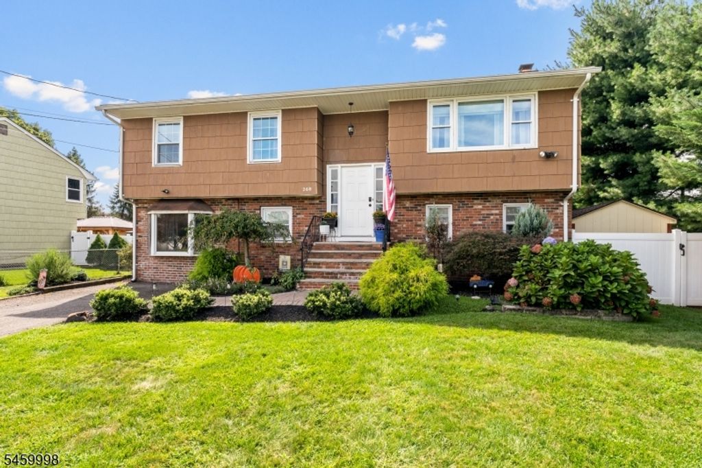 260 Pearl Pl, South Plainfield Boro, NJ 07080 — photo 2