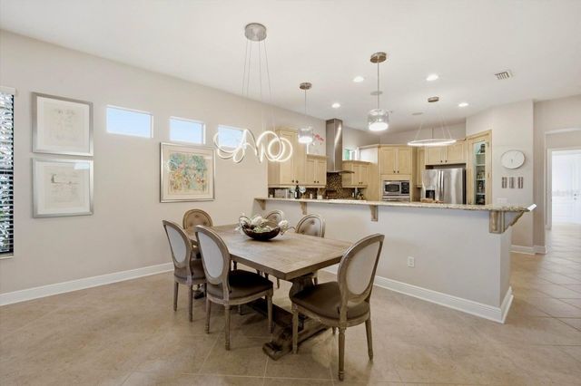 4203 5TH AVENUE NE, Bradenton, FL 34208