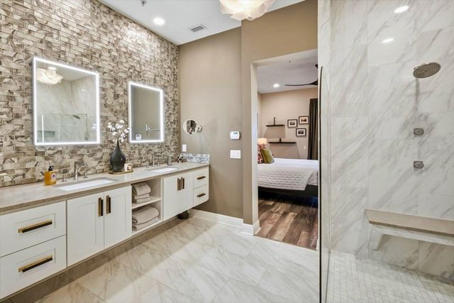 4203 5TH AVENUE NE, Bradenton, FL 34208