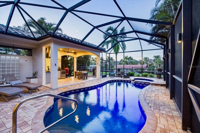 4203 5TH AVENUE NE, Bradenton, FL 34208