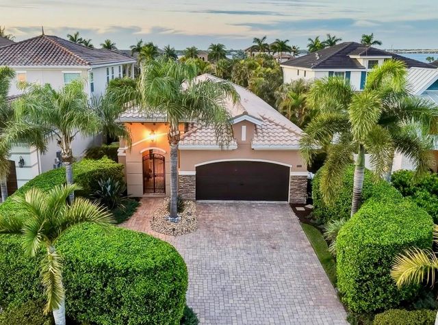 4203 5TH AVENUE NE, Bradenton, FL 34208