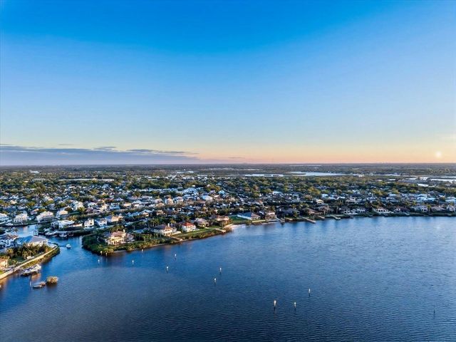 4203 5TH AVENUE NE, Bradenton, FL 34208