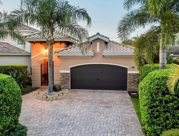 4203 5TH AVENUE NE, Bradenton, FL 34208