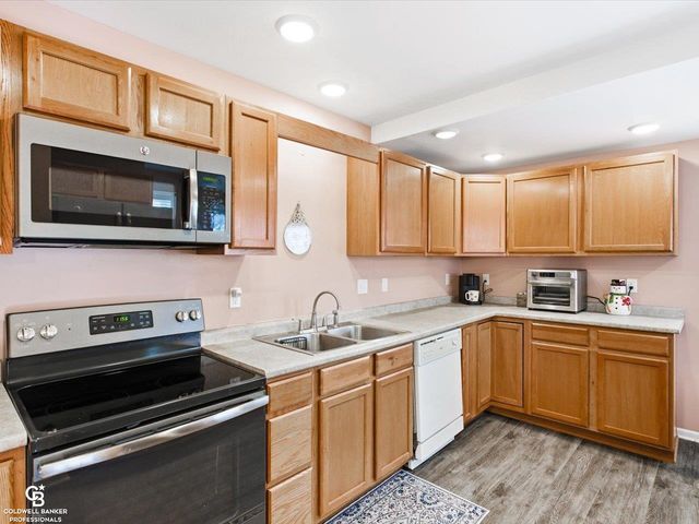 432 12th Street, Port Huron, MI 48060