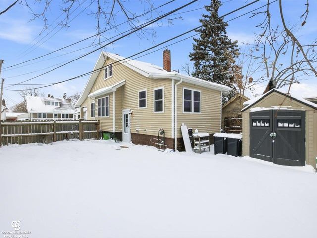 432 12th Street, Port Huron, MI 48060