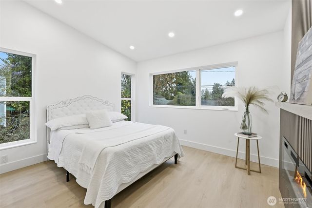 14323 Wayne Place N, Seattle, WA 98133