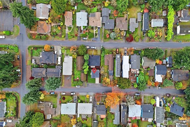 14323 Wayne Place N, Seattle, WA 98133