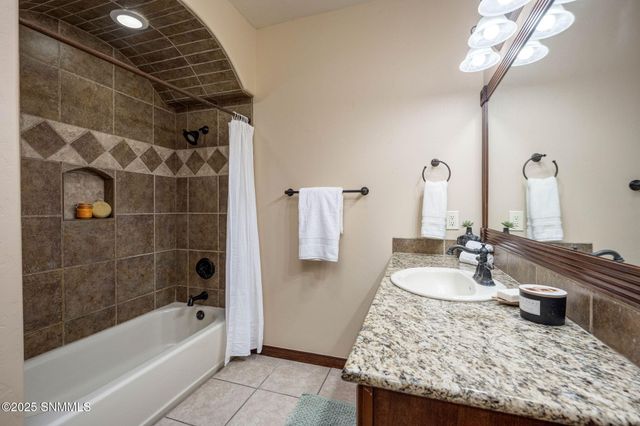 1910 San Fernando Drive, Las Cruces, NM 88011