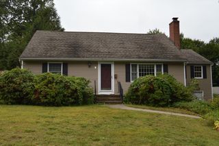 58 Baymor Dr, East Longmeadow, MA 01028