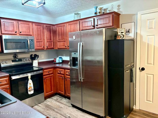 133 Trevor Ct, Mt Washington, KY 40047