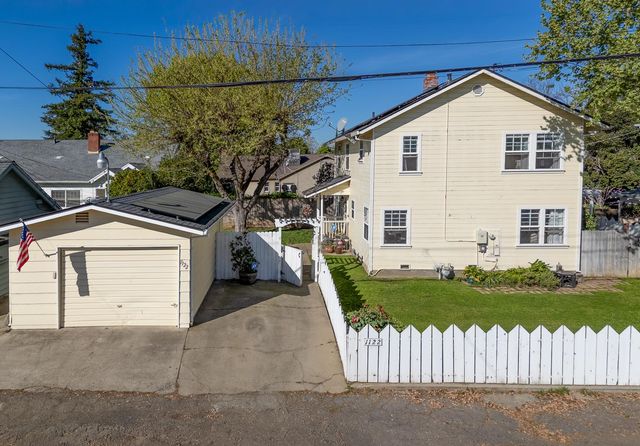 1122 Maple St, Marysville, CA 95901
