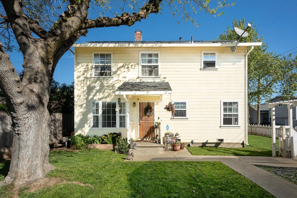 1122 Maple St, Marysville, CA 95901