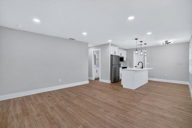 950 26TH AVENUE S, St Petersburg, FL 33705