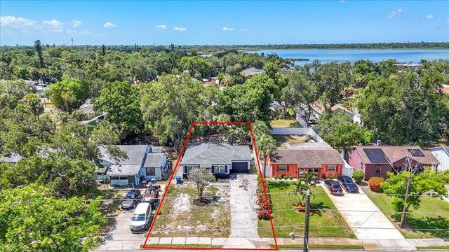 950 26TH AVENUE S, St Petersburg, FL 33705