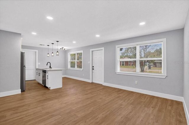 950 26TH AVENUE S, St Petersburg, FL 33705