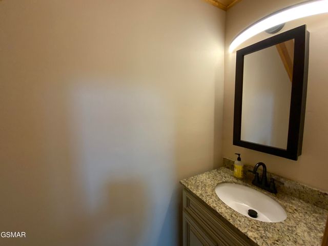 1170 Cole Lane, Gatlinburg, TN 37738