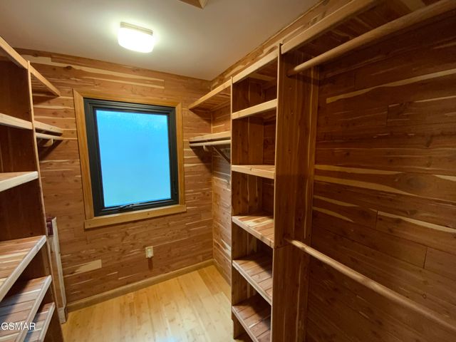 1170 Cole Lane, Gatlinburg, TN 37738