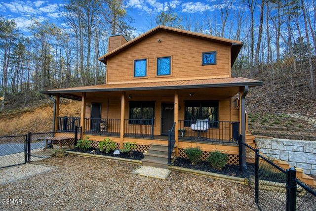 1170 Cole Lane, Gatlinburg, TN 37738